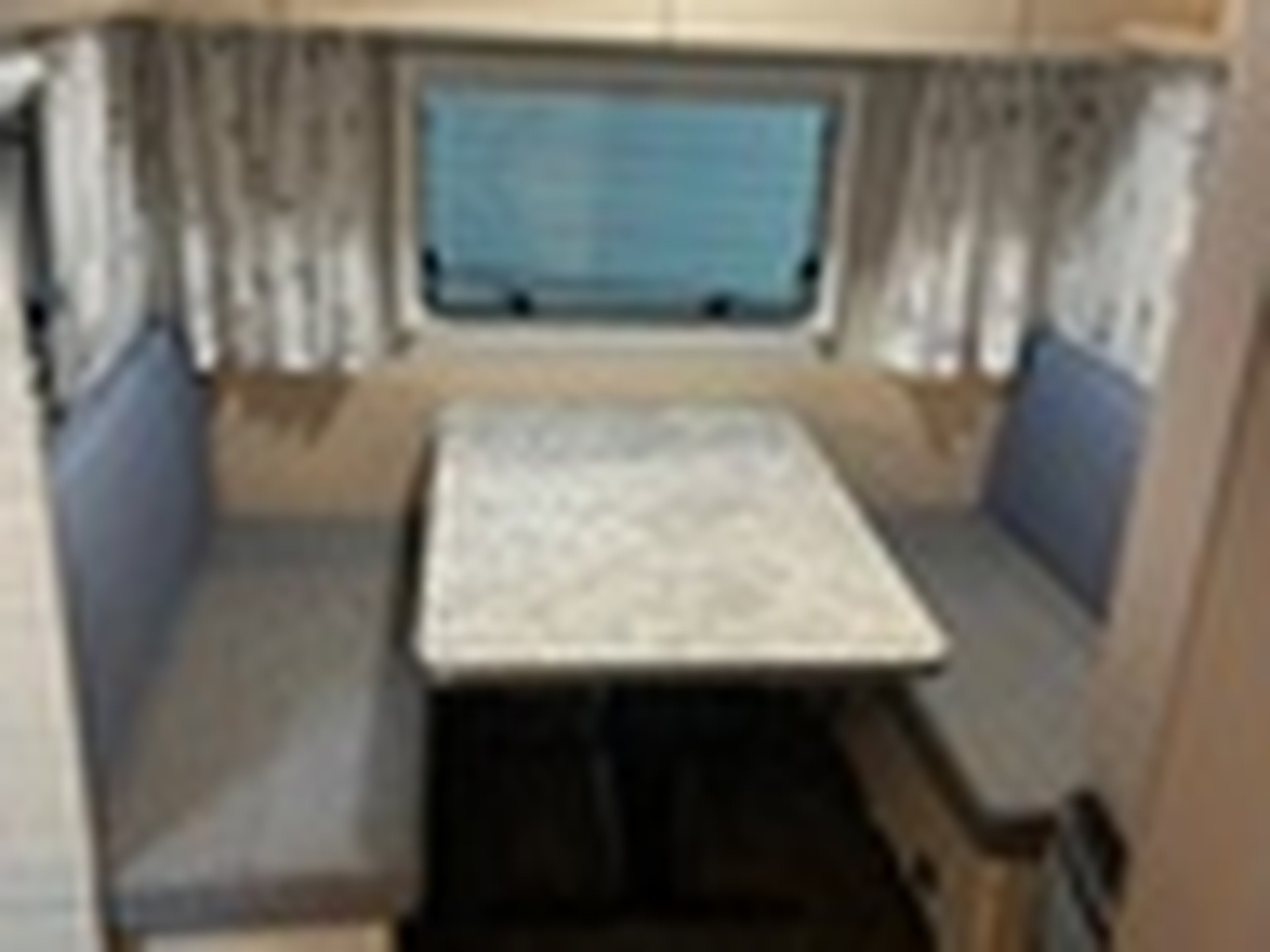 Foto 7 van 9
