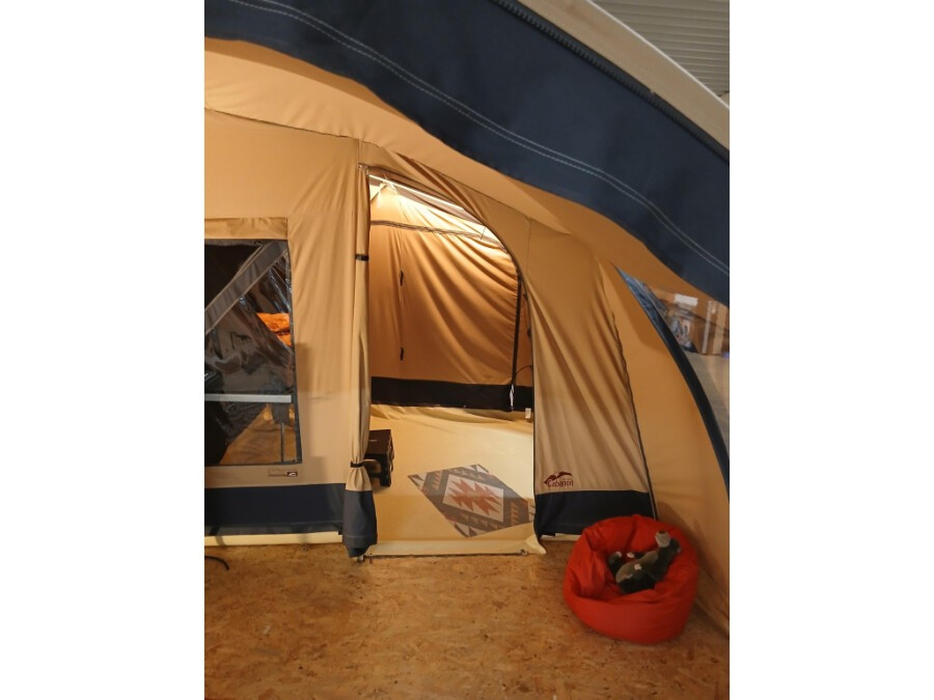 Foto 2 van 6