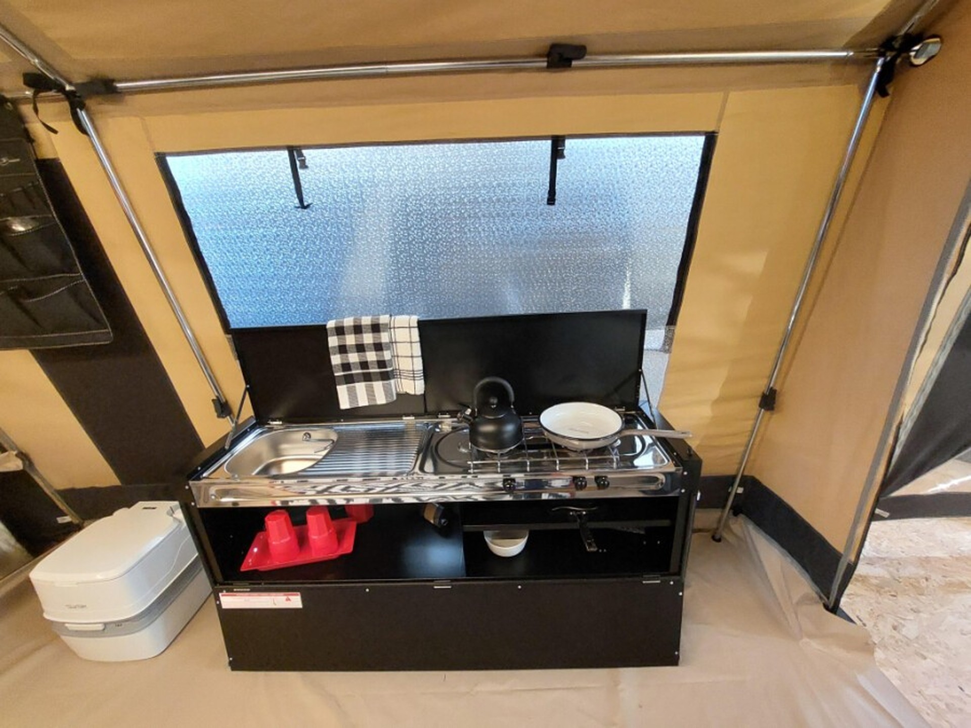 Foto 7 van 13